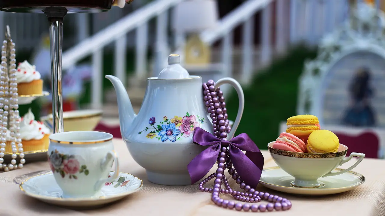 Tea Party with the Queen – Greenwich Sentinel