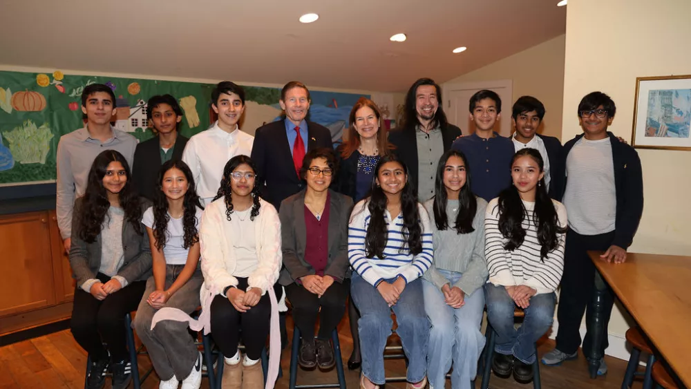 msof-2025-richard-blumenthal-susan-bysiewicz-jason-chang-ayesha-ali-with-students-web