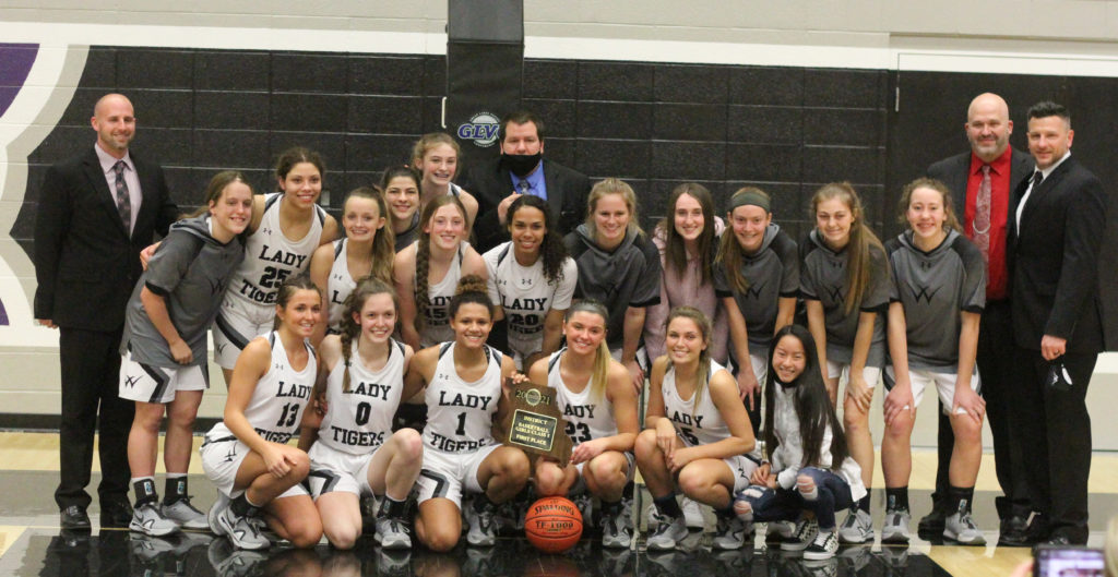 Willard holds off Bolivar to claim first district title since 1984 ...