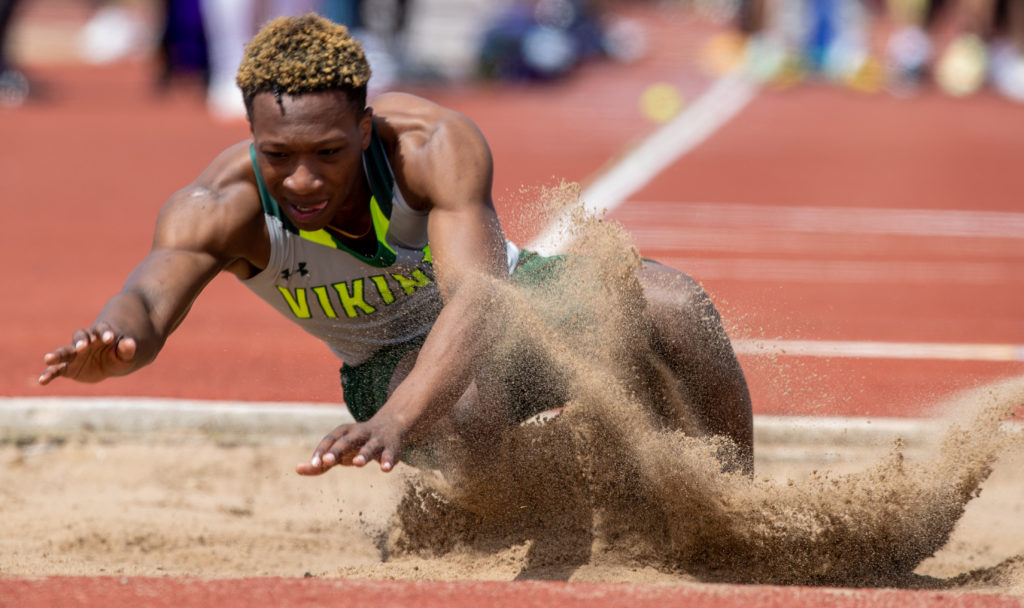 Pictures Hillcrest Invitational Field Events Ozarks Sports Zone