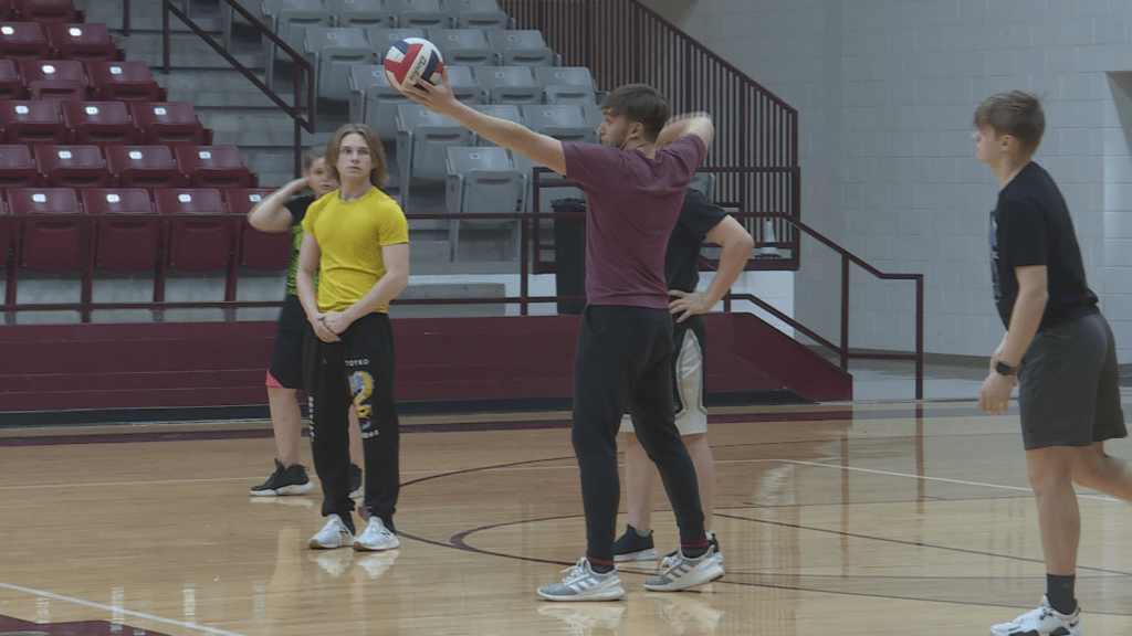 boys-volleyball