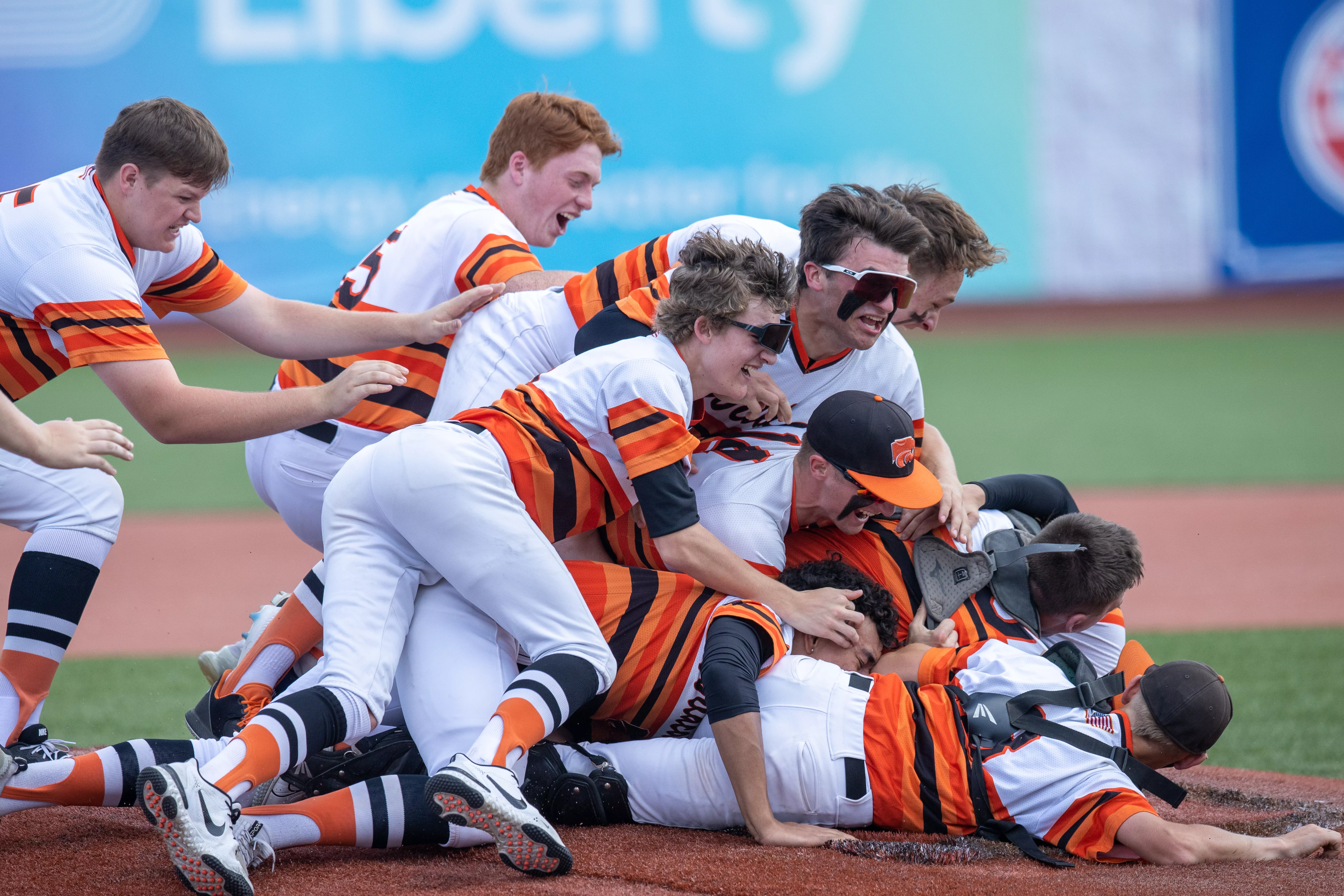 Luers rolls to first state championship since 2012