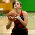 KellySteed_HSGBThayerVsHouston-69: The Thayer Lady Bobcats battle the Houston Lady Tigers in SCA Conference action at Thayer High School, Thursday, Jan 11, 2024