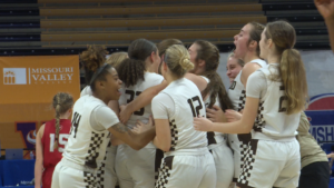 kickapoo-girls-basketball-semis