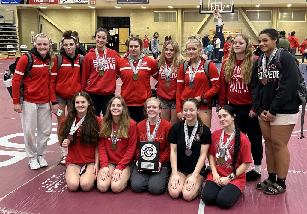 Nixa girls extend COC wrestling dominance