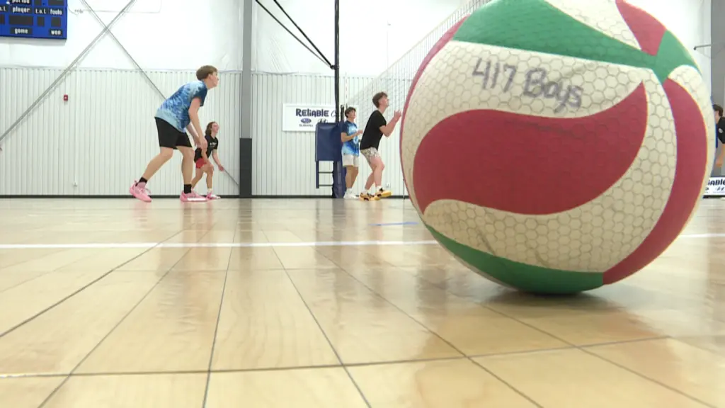 417-boys-vb-photo