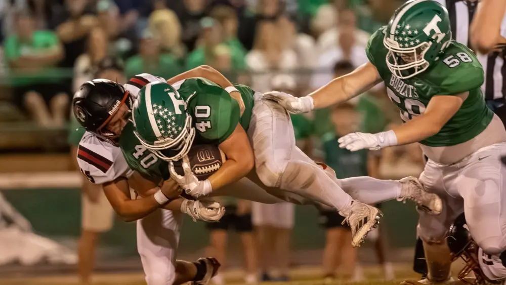 sept-26-2025-thayer-bobcats-battle-the-houston-tigers-in-high-school-football-126