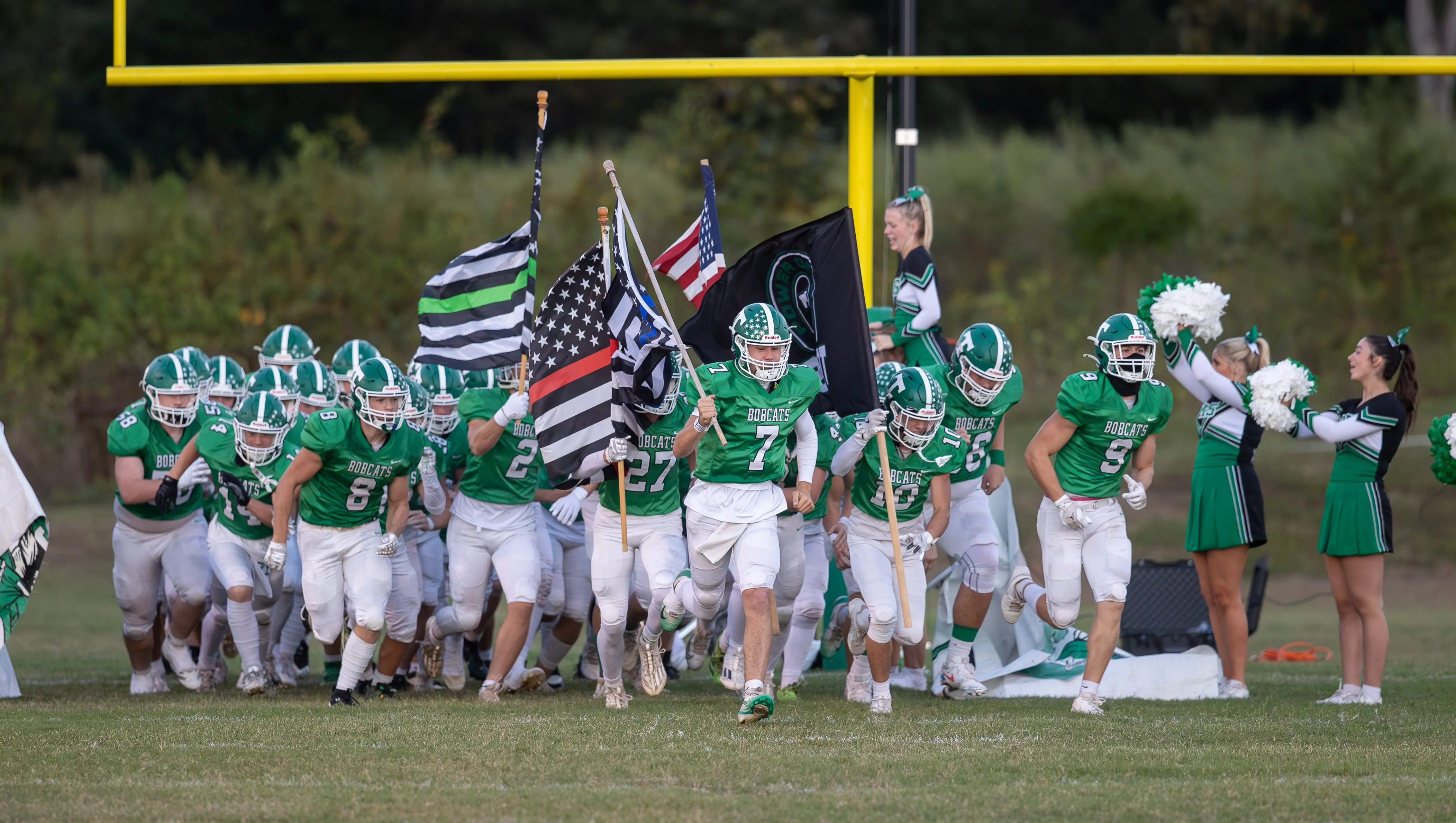 sept-26-2025-thayer-bobcats-battle-the-houston-tigers-in-high-school-football-131