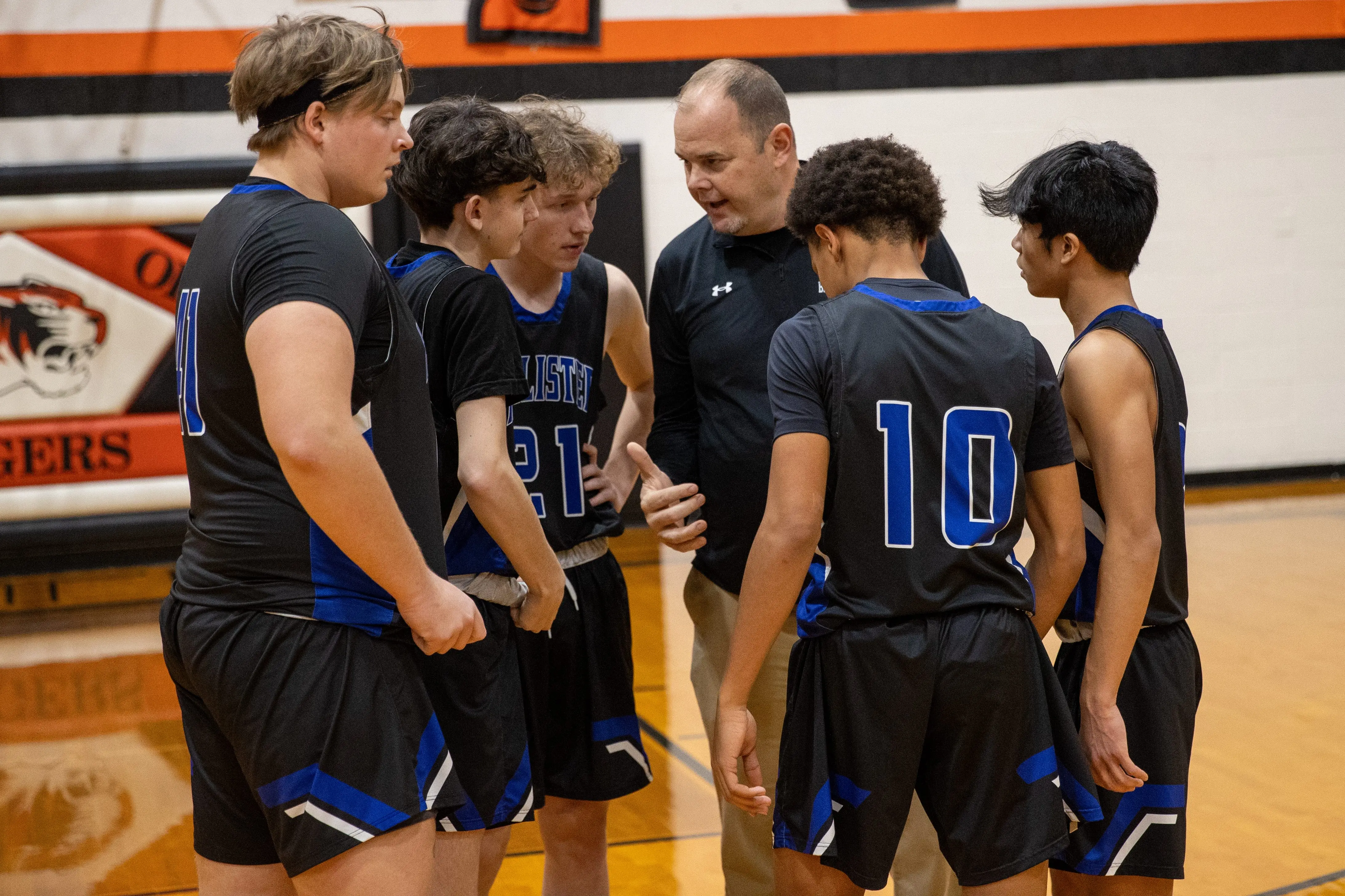 hollister-boys-basketball-2