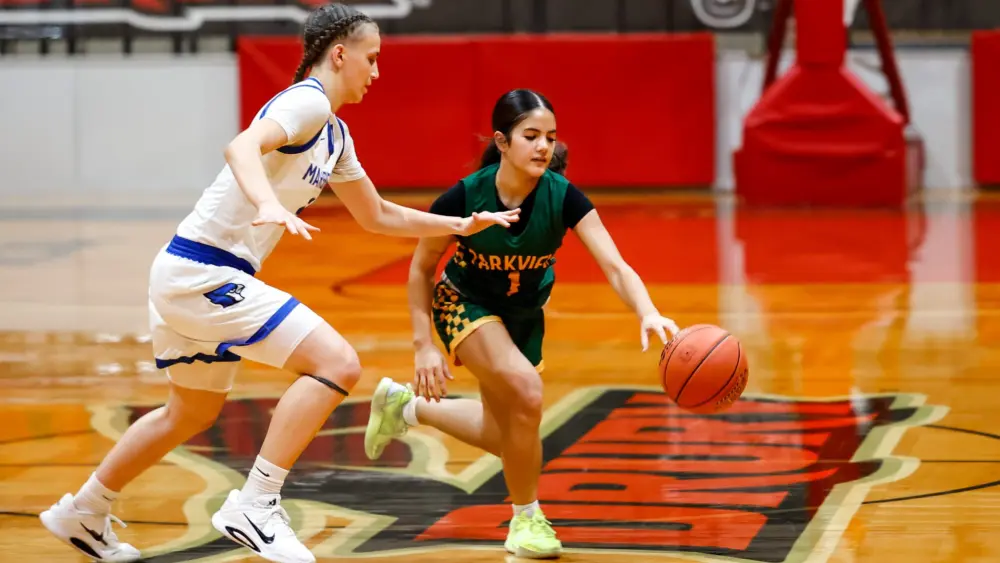 20251226steverackleymarshfieldvparkview_b4a1945