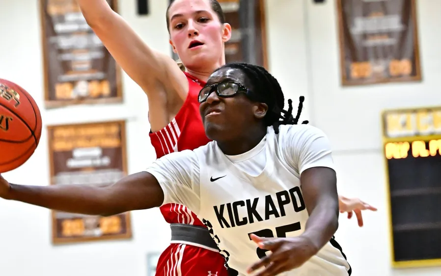 02-09_donjones_100-2