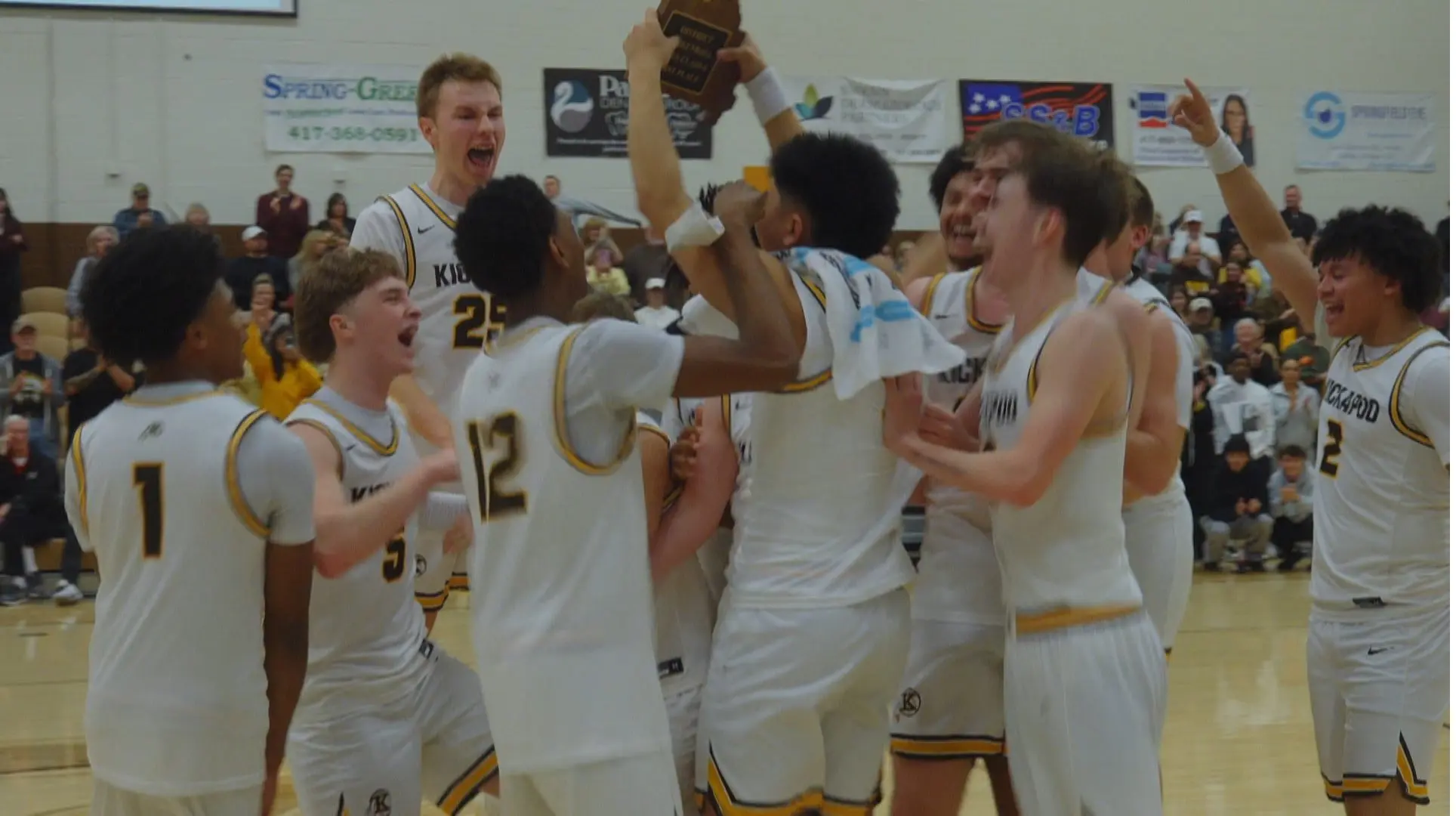 kickapoo-wins-district-title