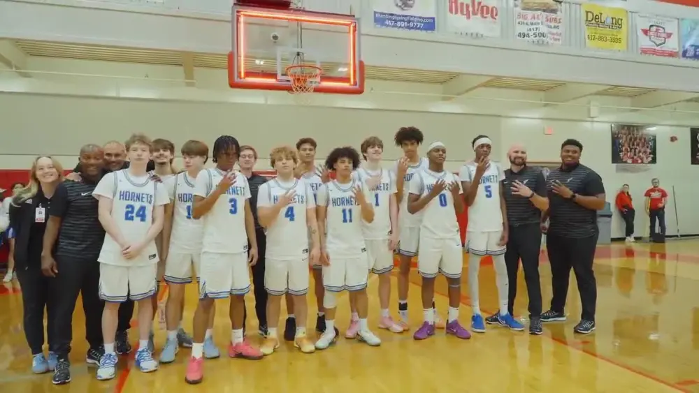 t_97142d5ba96f4c3494046b7bcd9c14a4_name_file_1280x720_2000_v3_1_