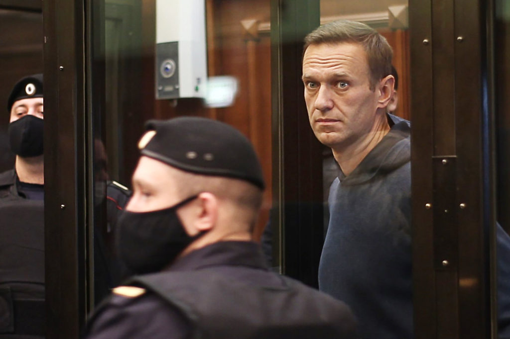 russia-court-hears-application-to-convert-navalnys-suspended-sentence-into-real-jail-time