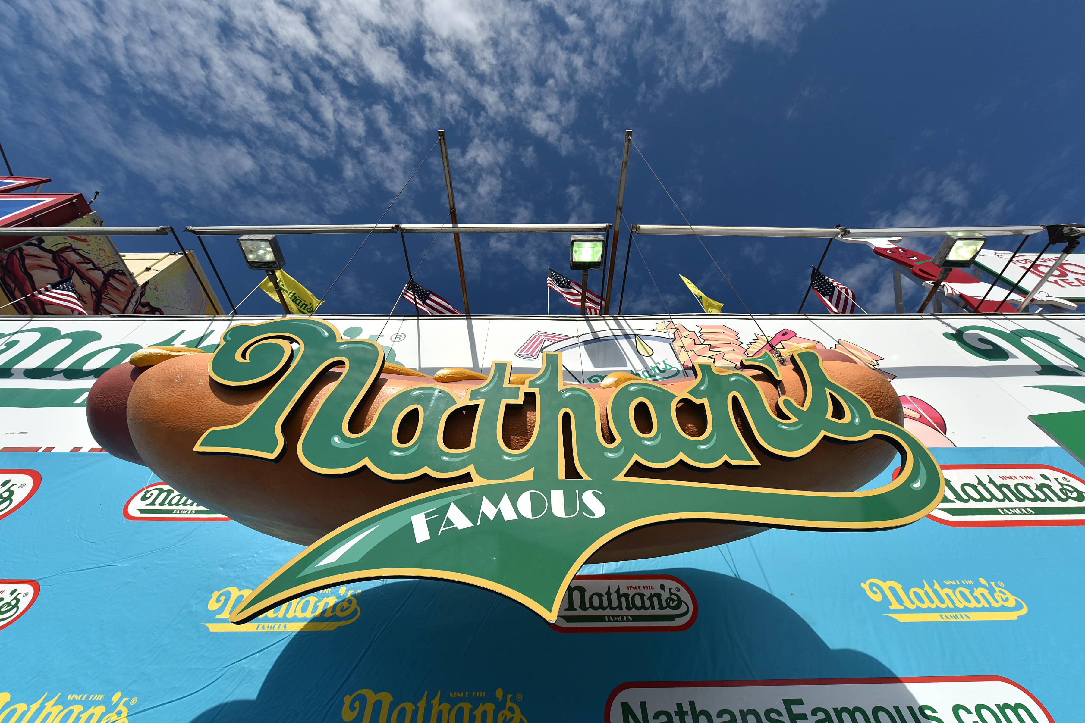 ny-2019-nathans-famous-fourth-of-july-international-hot-dog-eating-contest