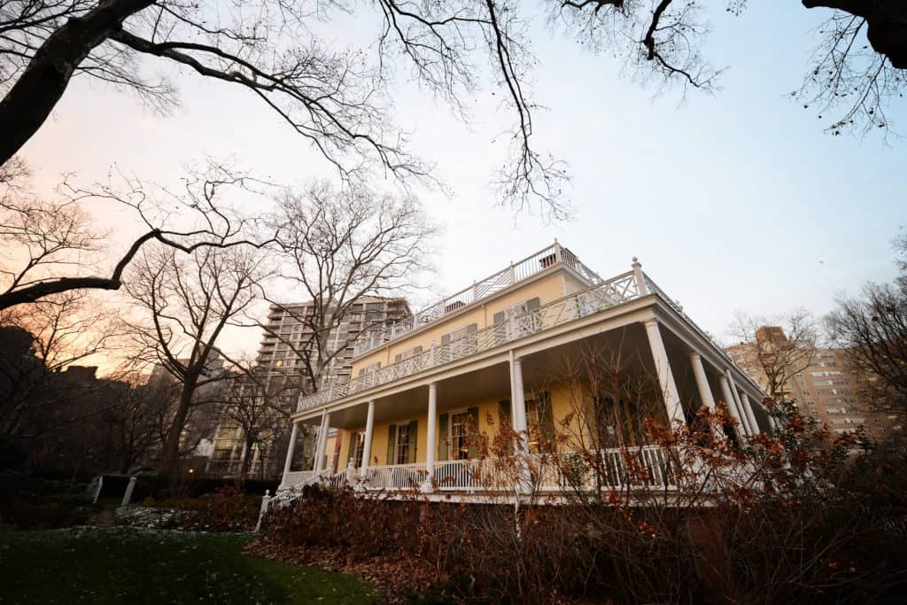 ny-inside-view-of-gracie-mansion-nyc-mayoral-home