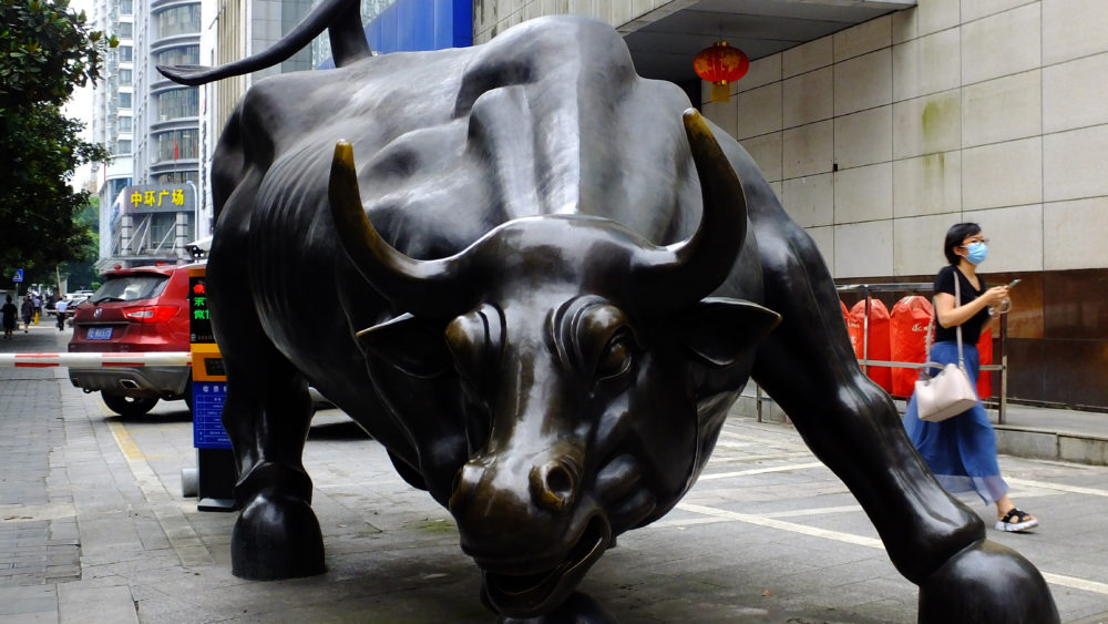 china-wall-street-bull-bronze-statue