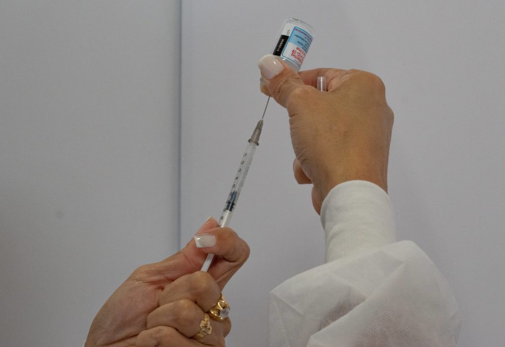 covid-19-vaccination-bogota