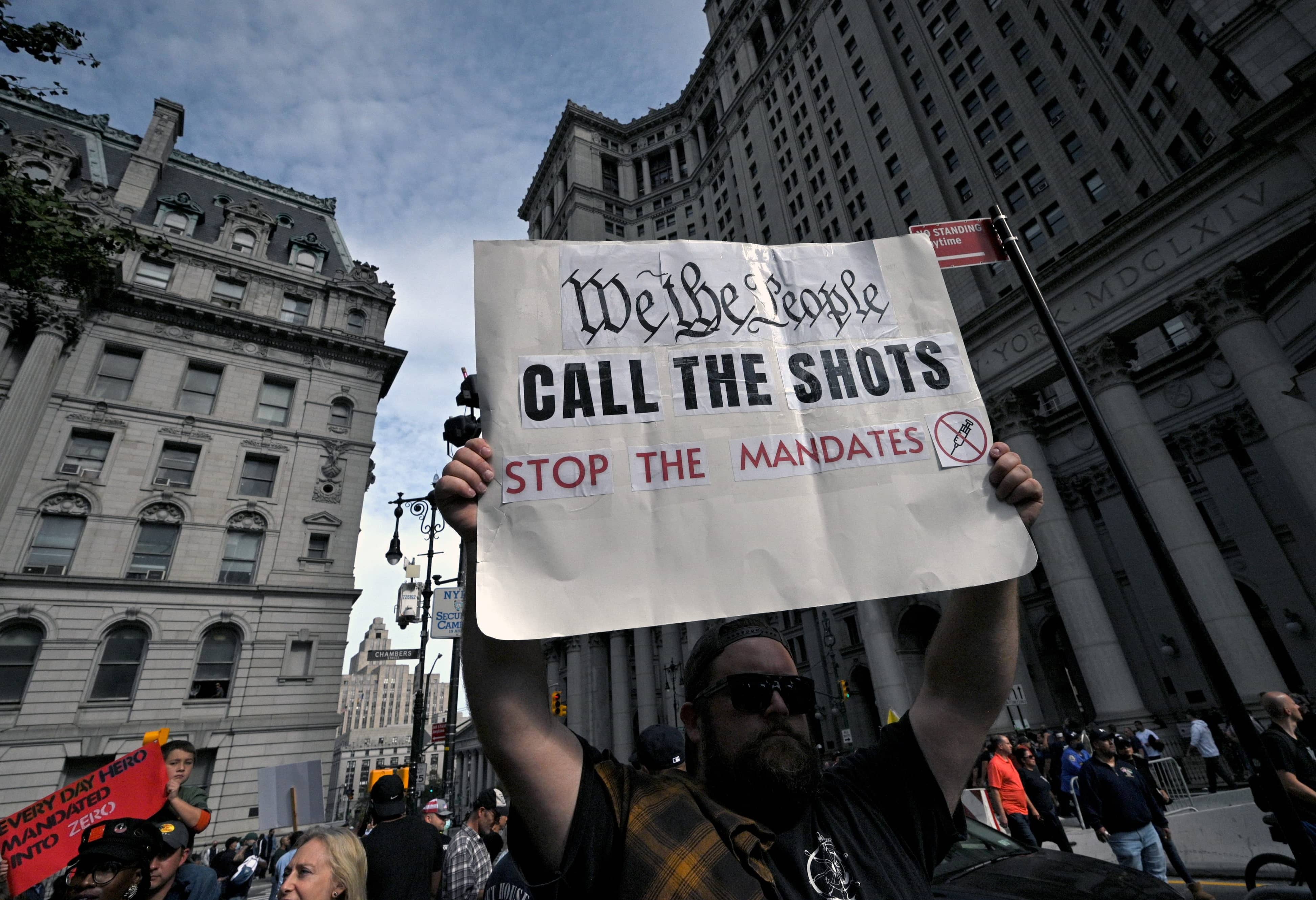 ny-nyc-workers-protest-covid-vaccine-mandate