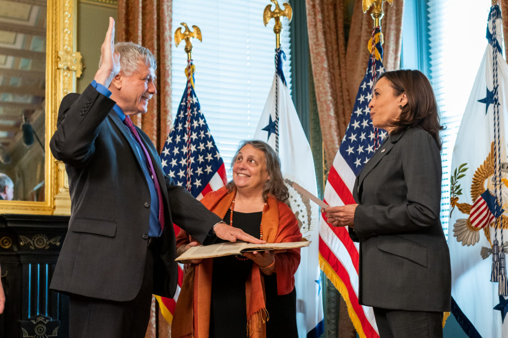 behind-the-scenes-with-president-joe-biden-and-vice-president-kamala-harris-2