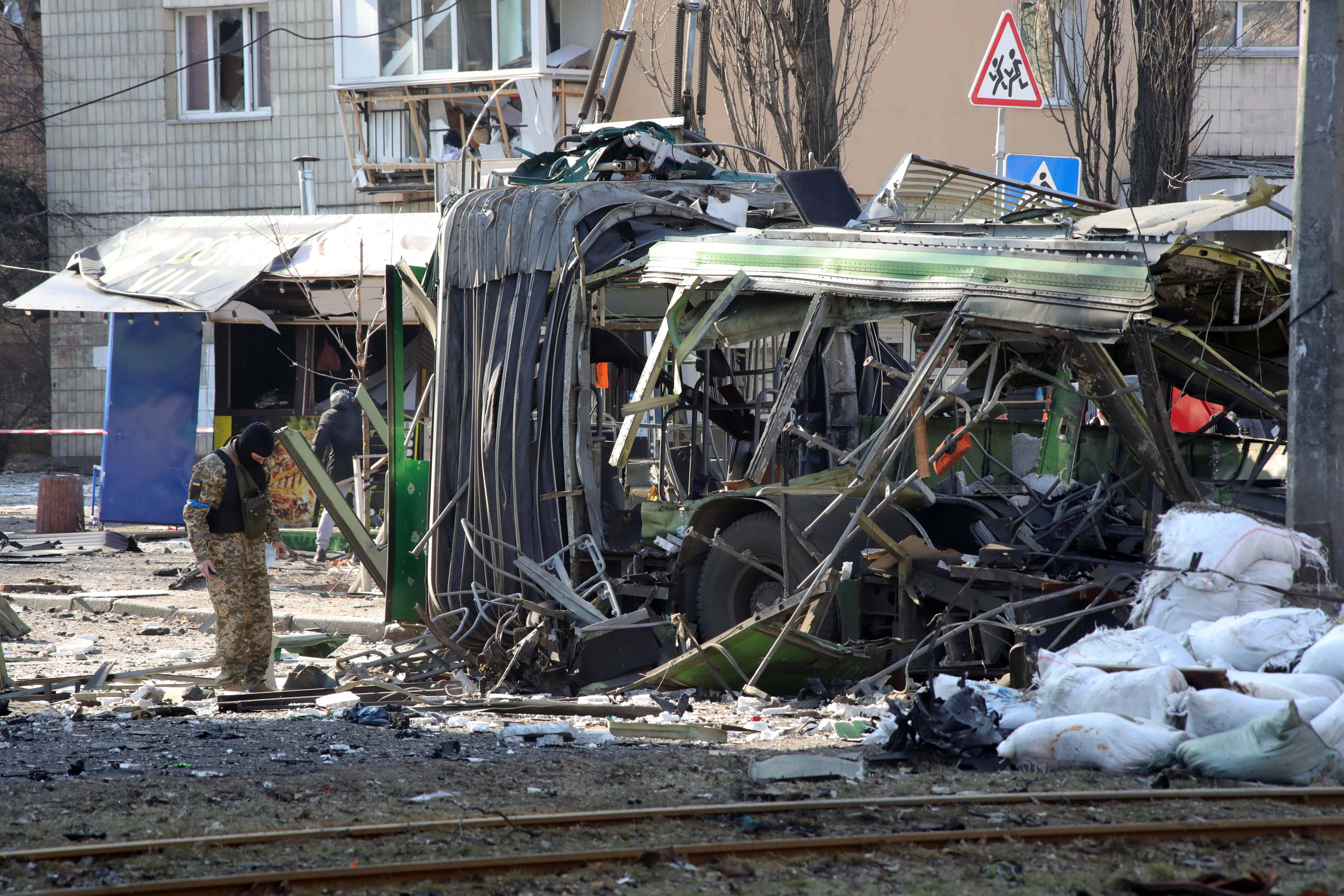 deadly-strike-hits-building-kyiv