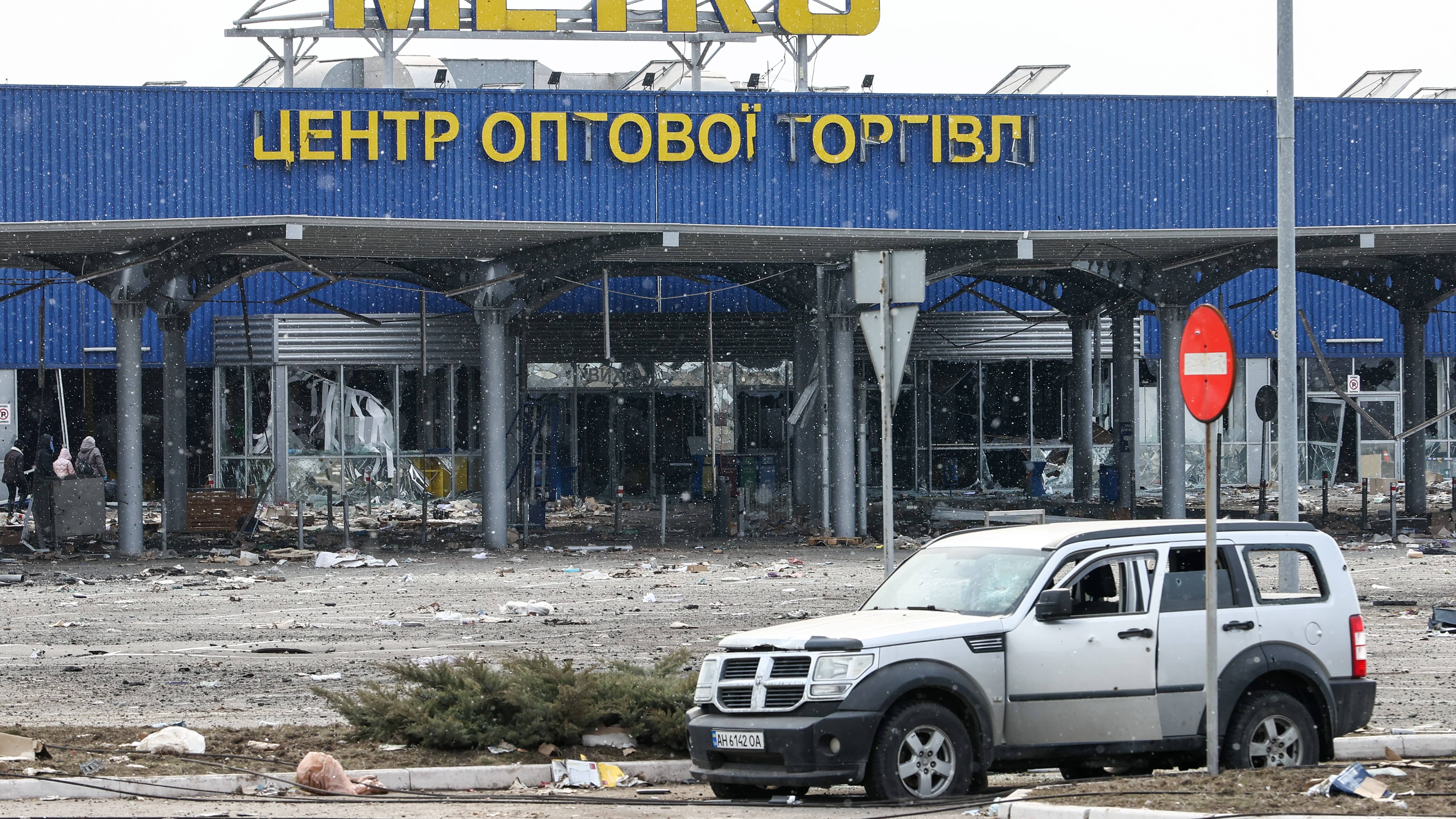 ukraine-humanitarian-corridor-from-mariupol-ukraine