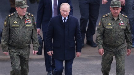 russia-president-putin-at-zapad-2021-joint-russian-belarusian-military-exercises-3
