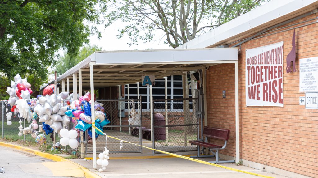 tx-uvalde-texas-memorials