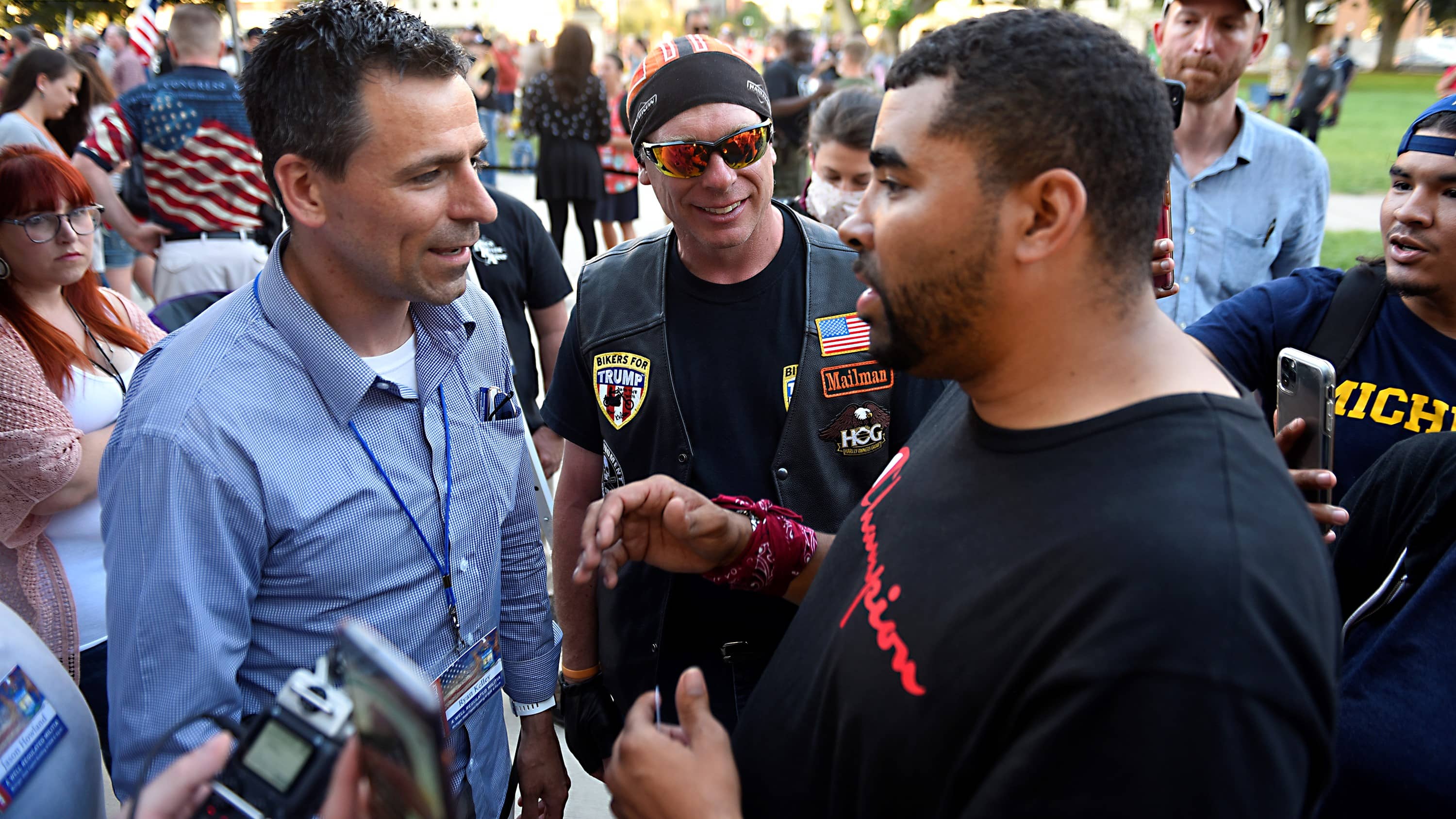 police-brutality-protest-meets-militia-demonstration-at-michigan-capitol