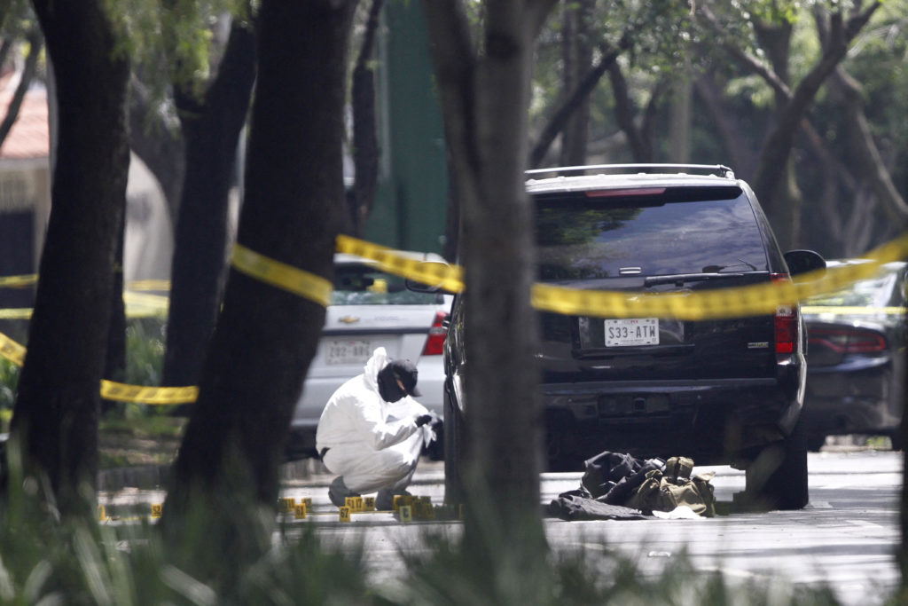 police-chief-injured-in-deadly-shooting-mexico-city-2