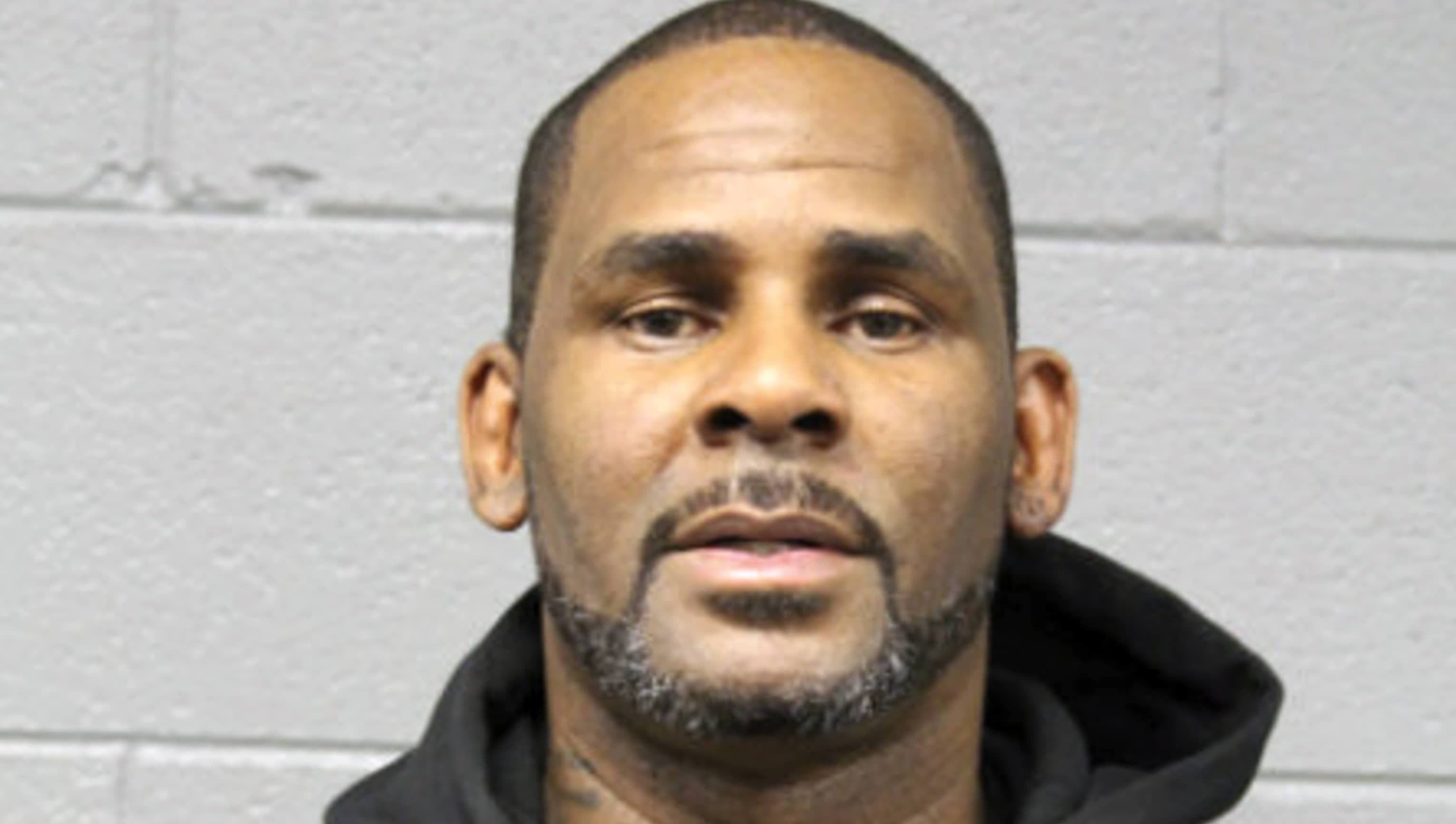 news-r-kelly-booking-photo-2