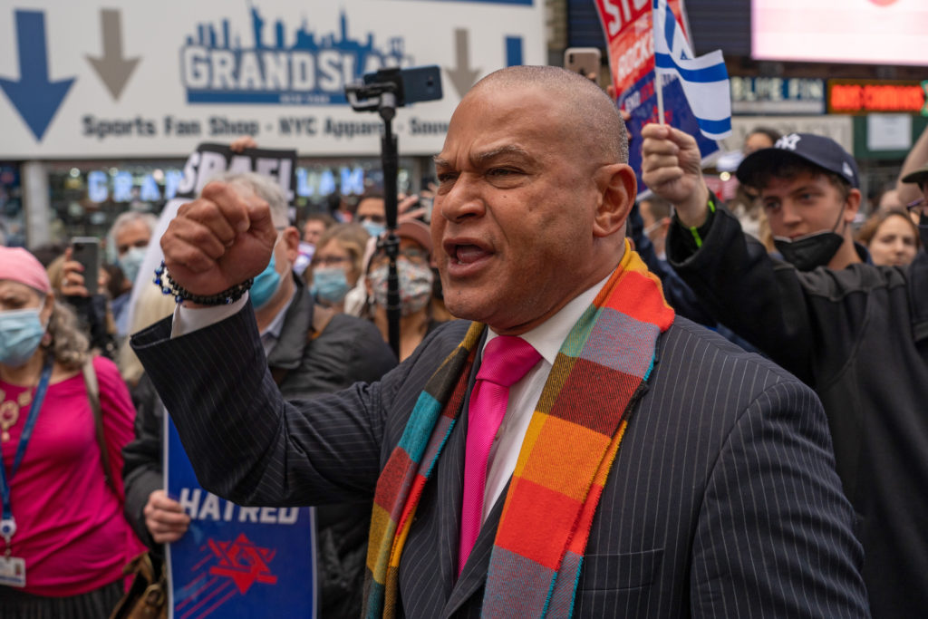 times-square-rally-in-solidarity-with-israel-amid-rocket-fire-12-may-2021