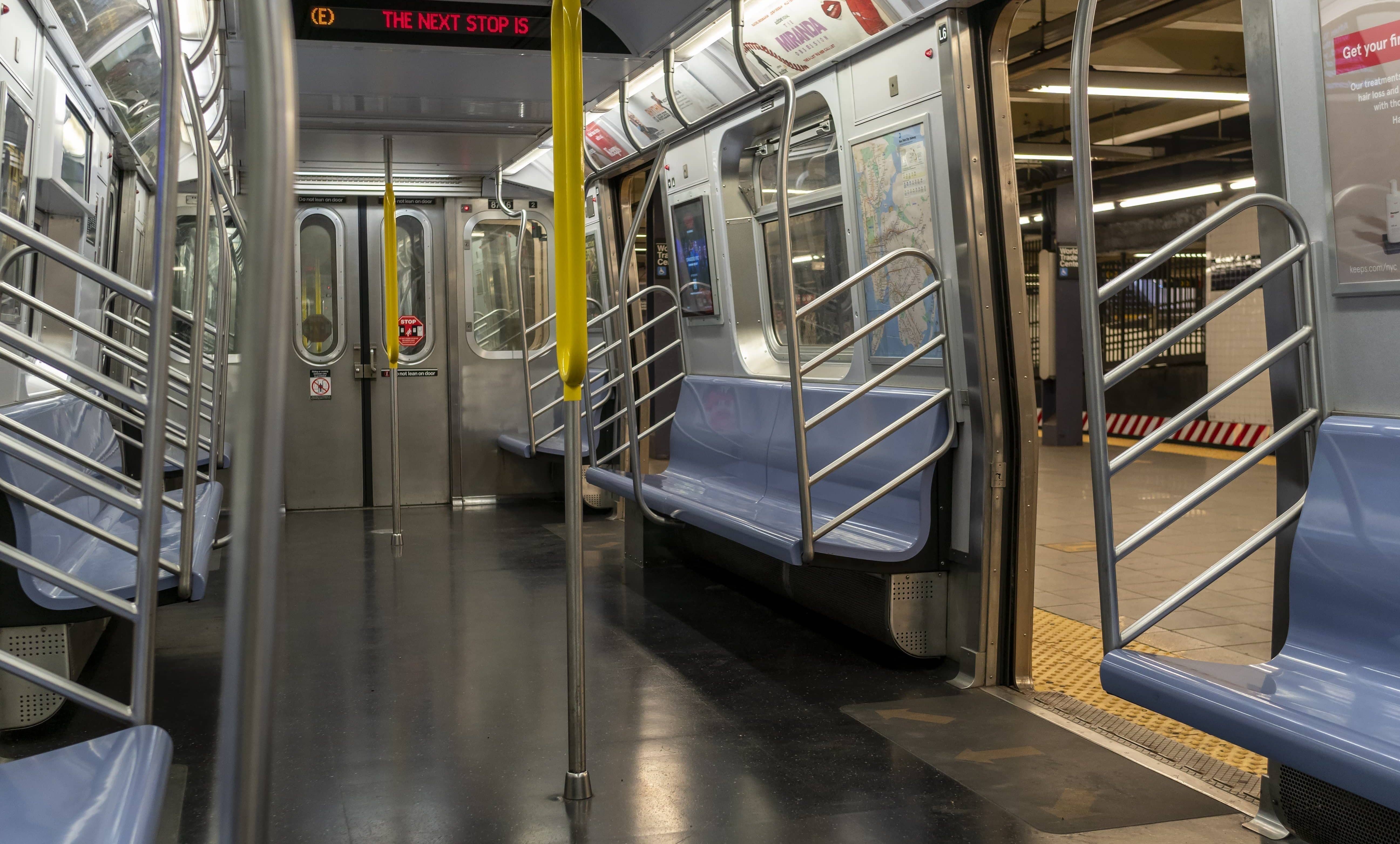 ny-subway-riding-in-new-york