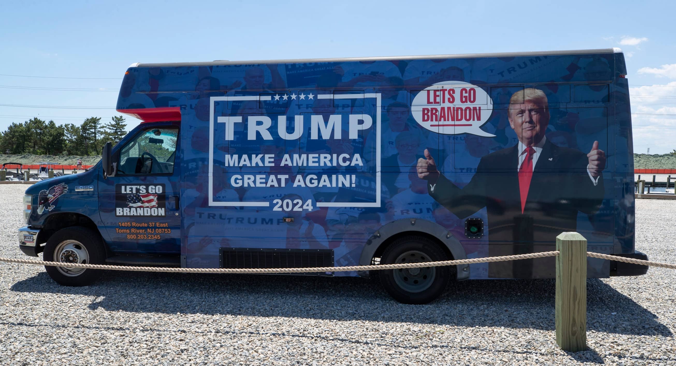 poll-support-declining-for-trump-s-maga-campaign-77-wabc