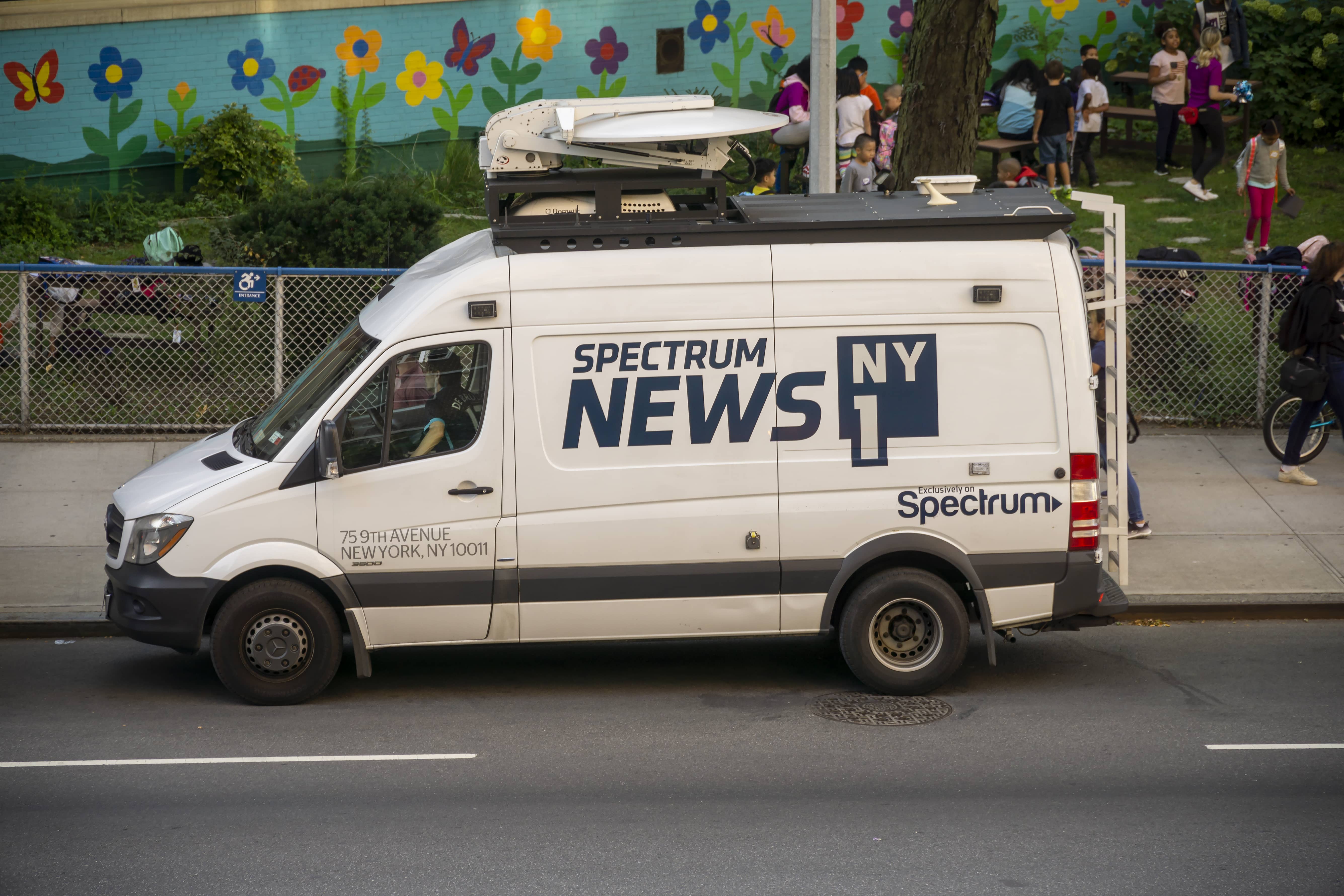 ny-media-vans-in-new-york