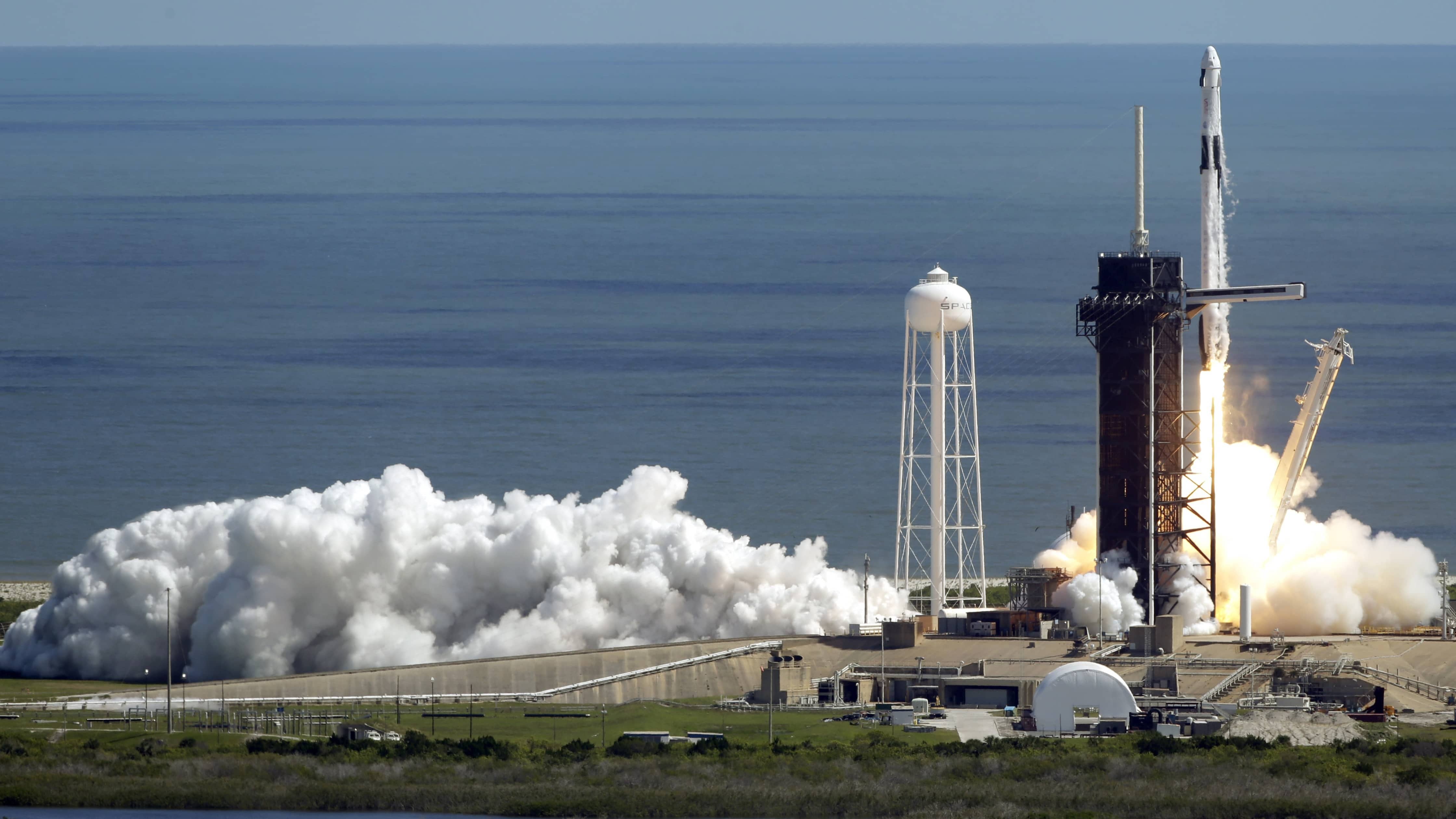 spacex-crew-launch