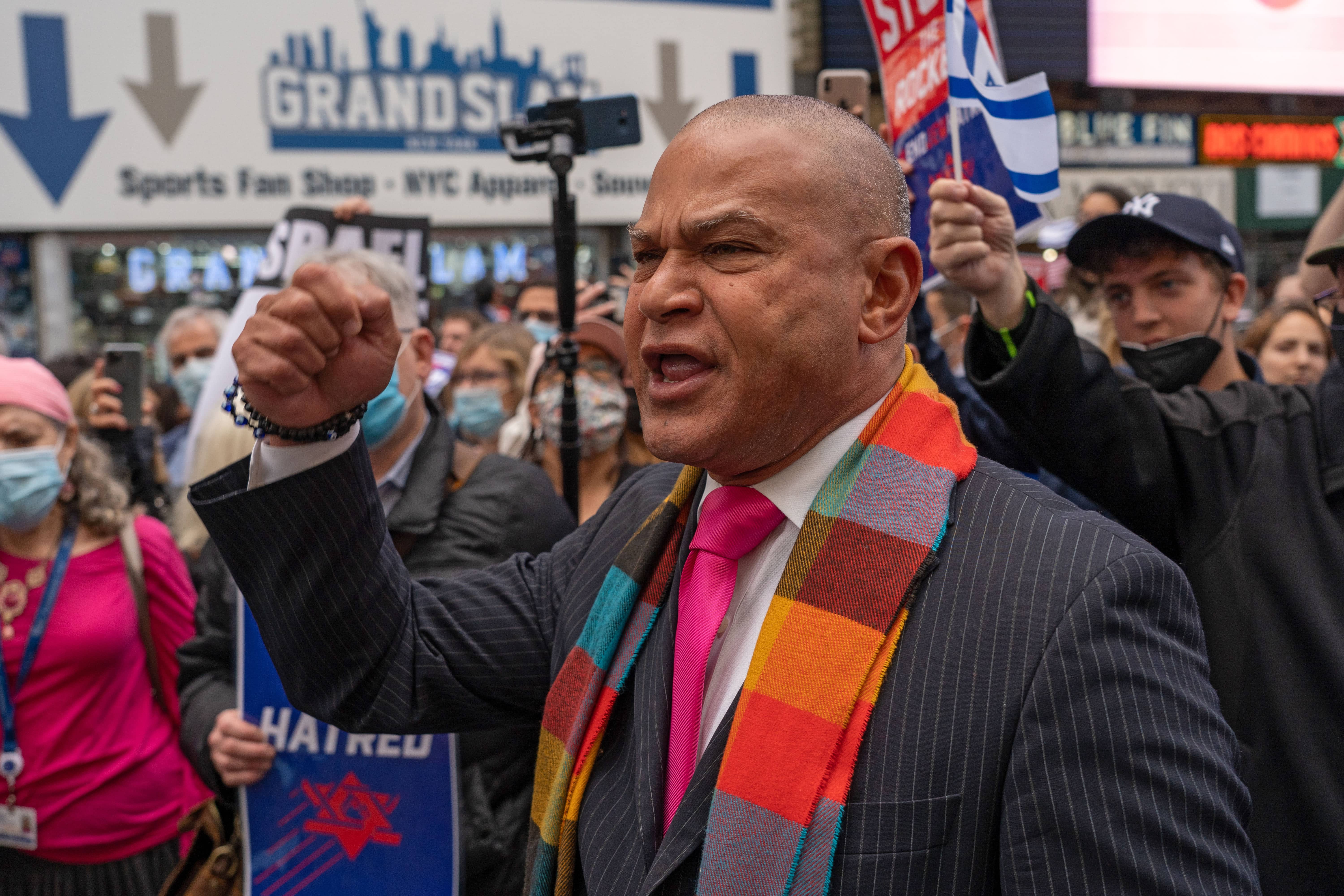 times-square-rally-in-solidarity-with-israel-amid-rocket-fire-12-may-2021-2