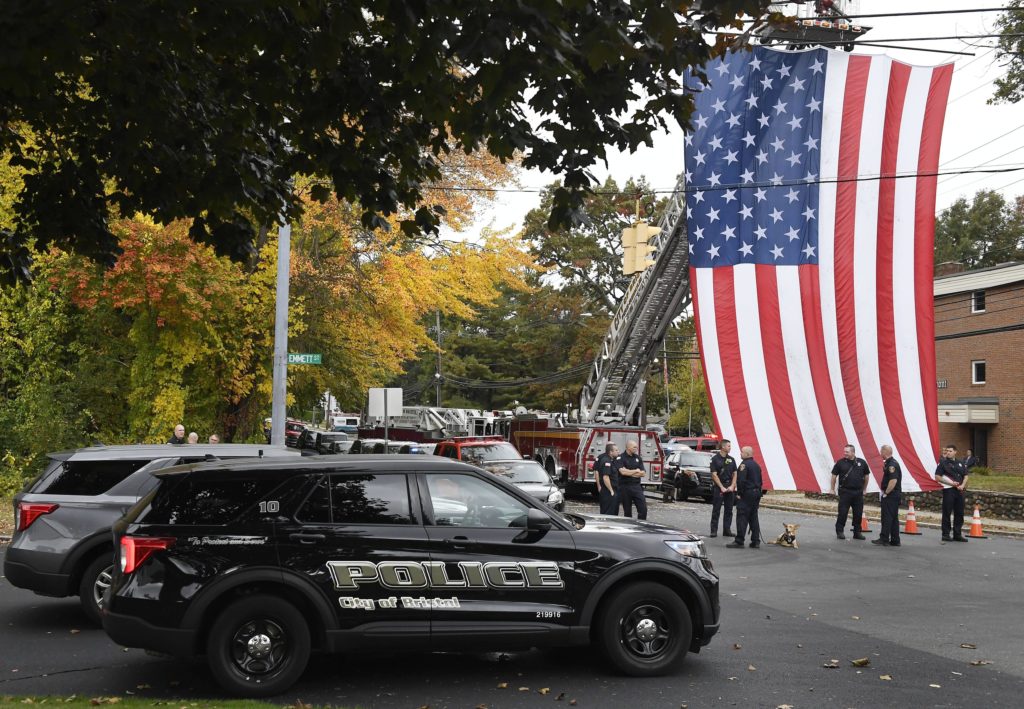 officers-shot-connecticut-2