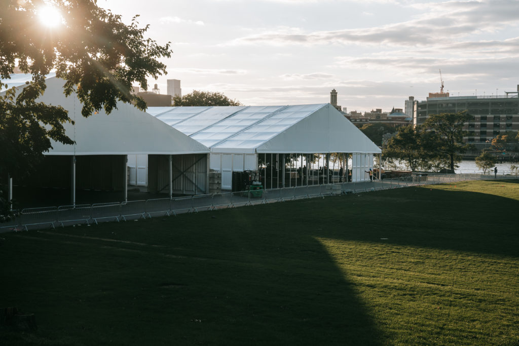 construction-of-migrant-shelter-at-randalls-island-in-nyc-09-oct-2022