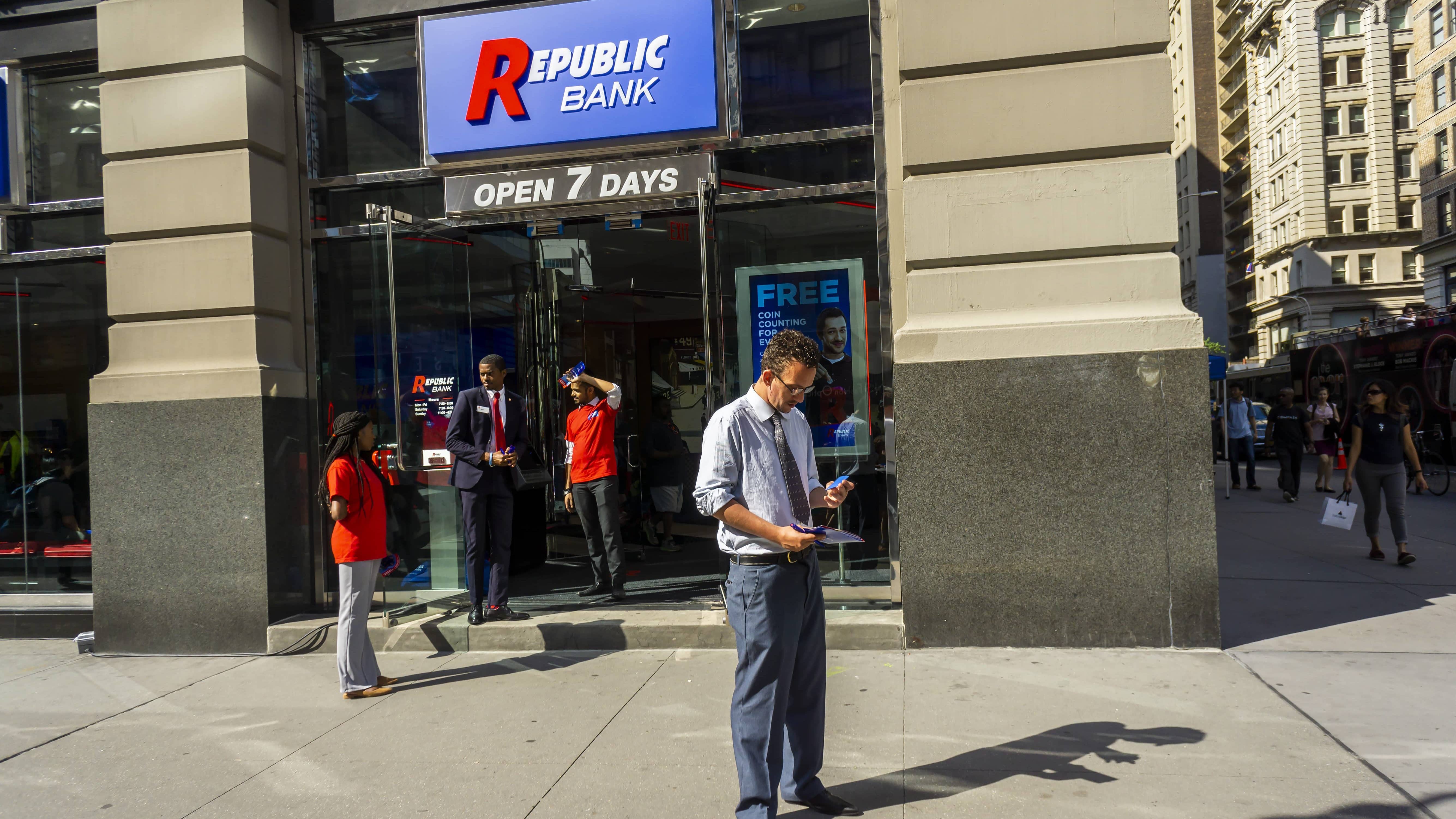 ny-grand-opening-of-republic-bank-in-new-york