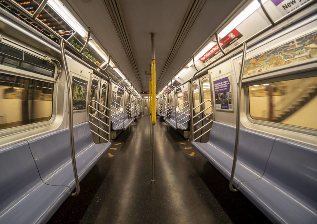ny-subway-riding-in-new-york-2
