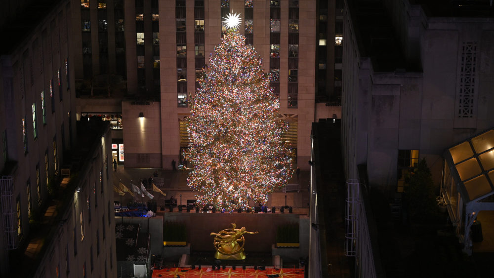 ny-annual-lighting-of-the-rockefeller-center-christmas-tree