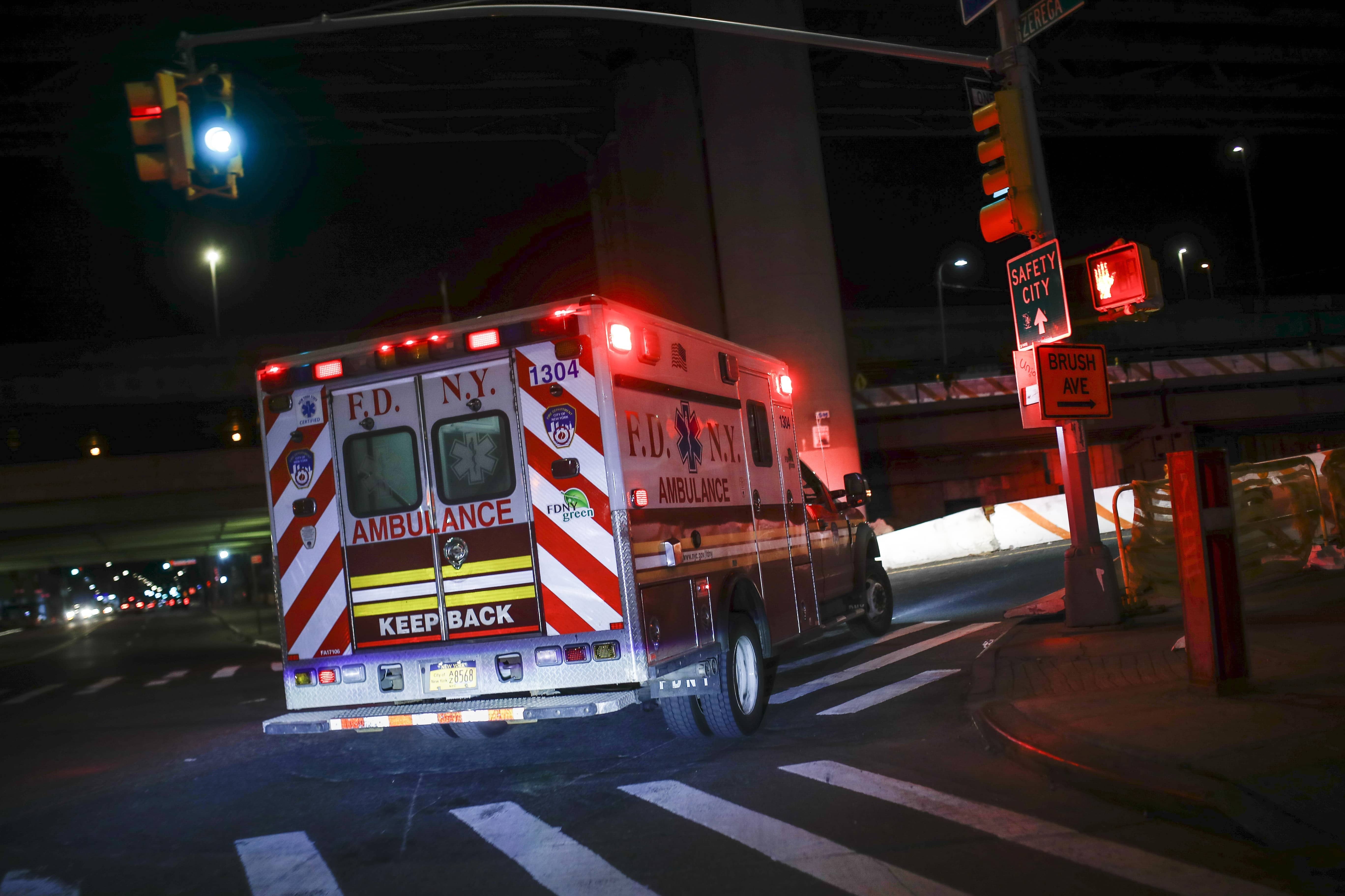 virus-outbreak-nyc-paramedic-ride-along