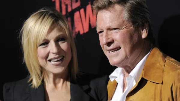 Actor Ryan O’Neal Has Died at Age 82
