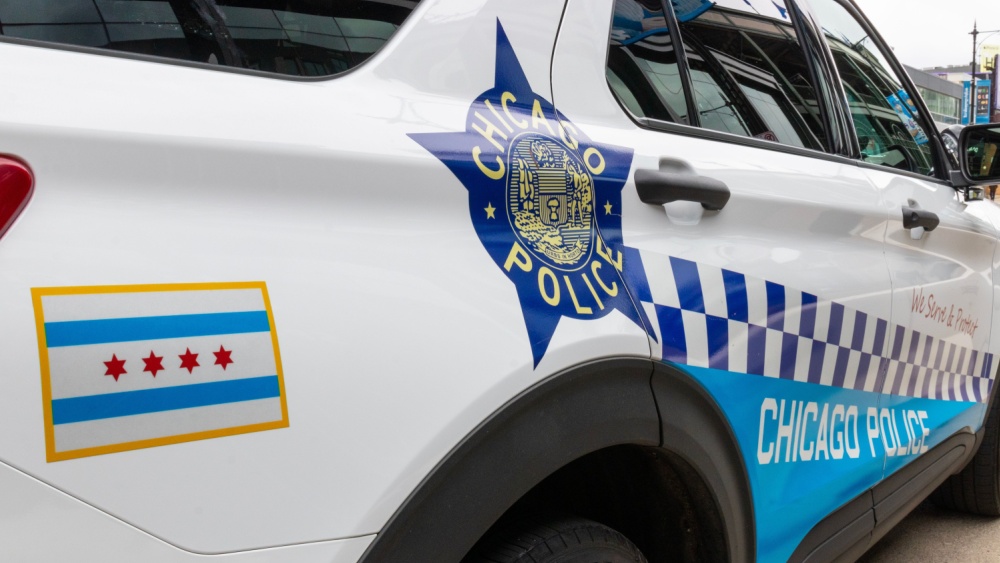 Mass family shooting in Chicago leaves child dead | 77 WABC