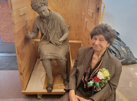 Hear how 95-yr-old Queens woman is reunited with long lost statue