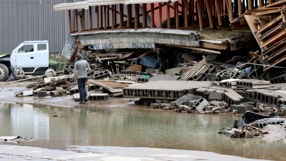 news-flooding-aftermath-in-asheville-nc