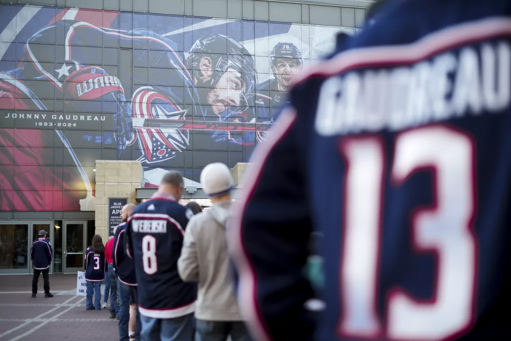 nhl-toronto-maple-leafs-at-columbus-blue-jackets