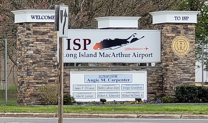 MacArthur Airport Links with LIRR | 77 WABC