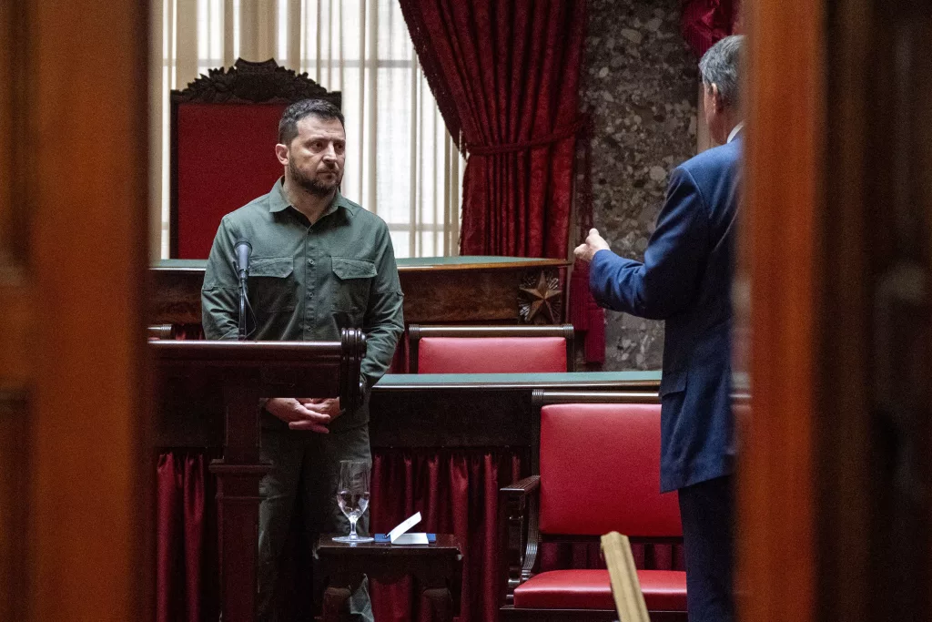 news-ukrainian-president-volodymyr-zelenskyy-visits-capitol-hill-3